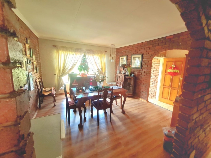 5 Bedroom Property for Sale in Doringkruin North West